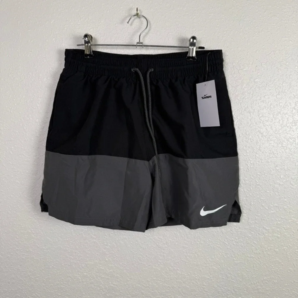 NWT Nike Swim‎ 5
